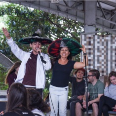 Ernesto Hermosillo Guzmán com a professora Isabel Machado