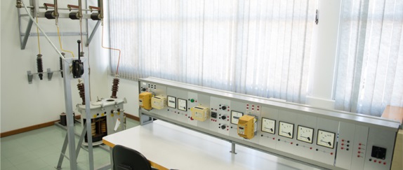 Laboratório de Eletrotécnica e Conversão de Energia