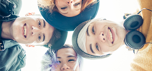 Imagem central - Banner de apoio - Apadrinhe Intercambistas