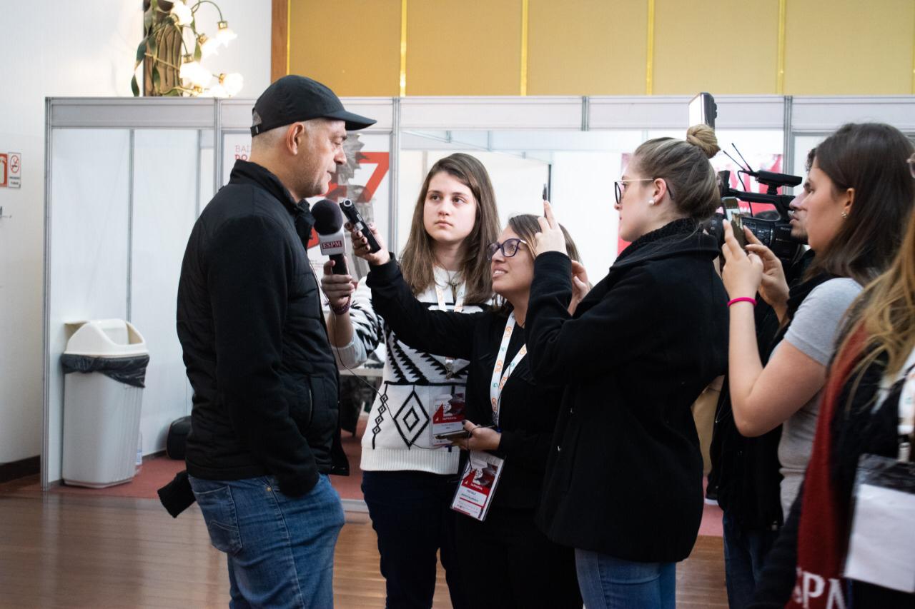 Estudantes na cobertura do Festival de Gramado