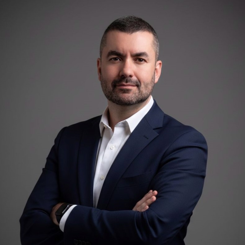 Carlos Eduardo Pires