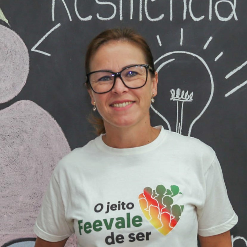 Débora Maria Engeroff
